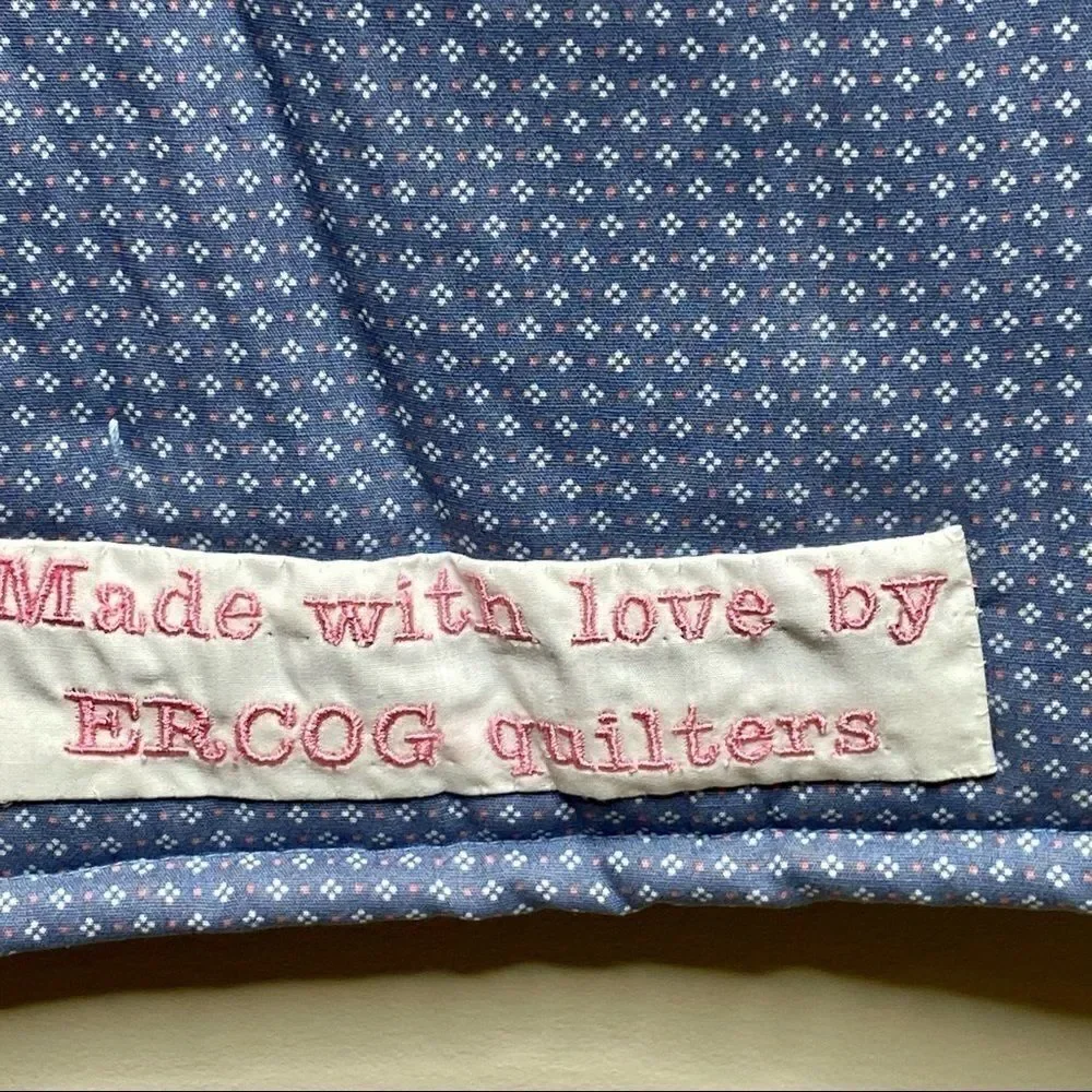 Handmade NWT cat themed baby or lap quilt 43” X 38”